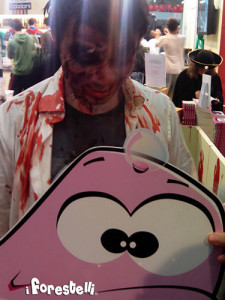 balena forestelli con uno zombie al lucca comics 2013 balena forestelli