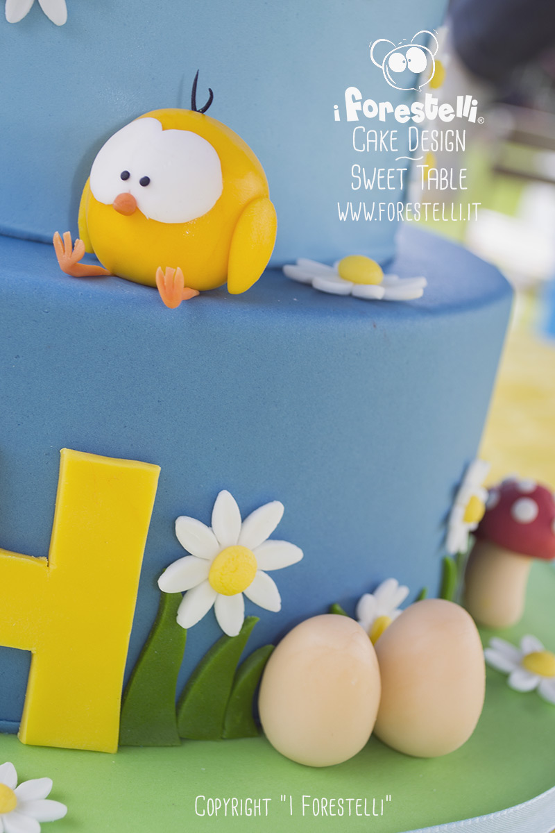 Torta di compleanno in pasta di zucchero cake design forestelli